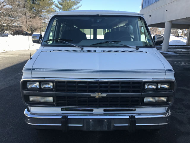 1993 Chevrolet G20 Van MARK III - photo 3
