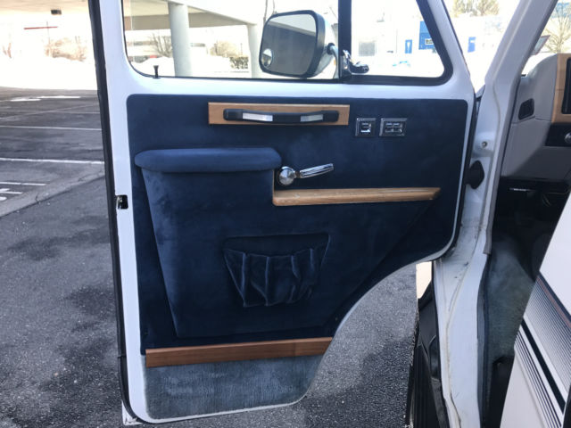 1993 Chevrolet G20 Van MARK III - photo 9