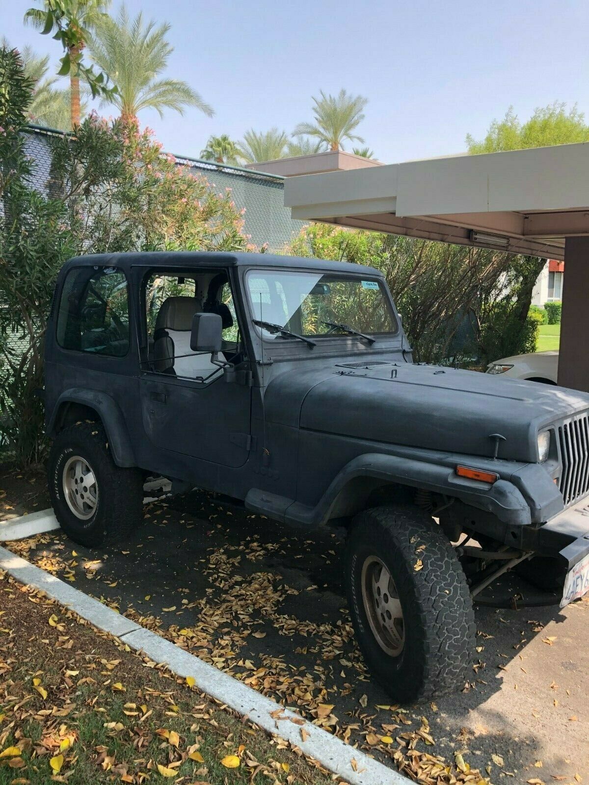 '93 Jeep Wrangler YJ - 4-wheel drive 1993 Jeep Wrangler