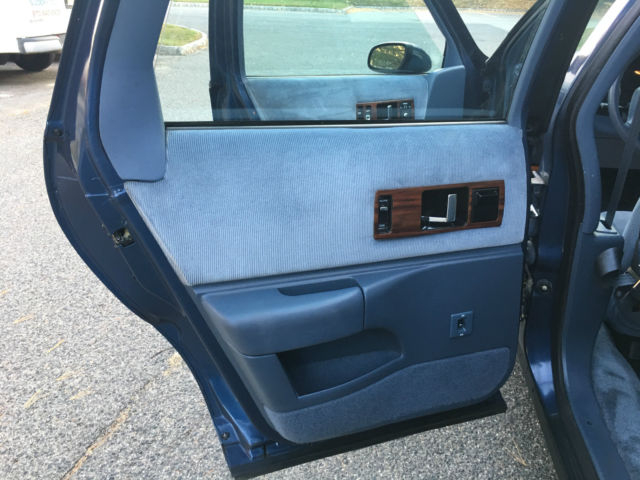 1994 Chevrolet Caprice CAPRICE CLASSIC STATIONWAGON - photo 12