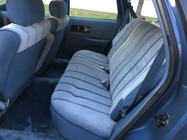 1994 Chevrolet Caprice CAPRICE CLASSIC STATIONWAGON - photo 13