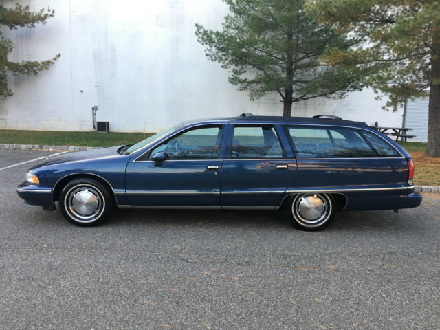 1994 Chevrolet Caprice CAPRICE CLASSIC STATIONWAGON - photo 2