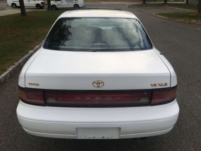 1994 Toyota Camry XLE V6 - photo 5