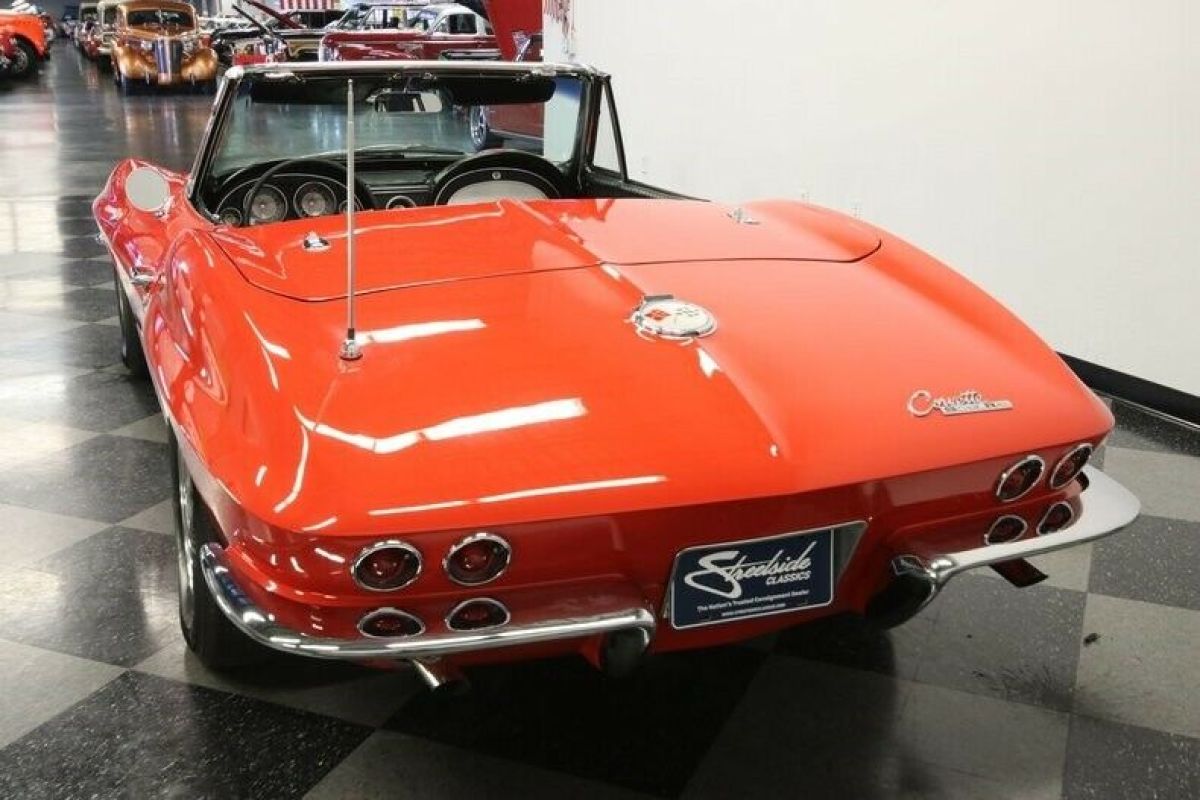 1963 Chevrolet Corvette Convertible - photo 11