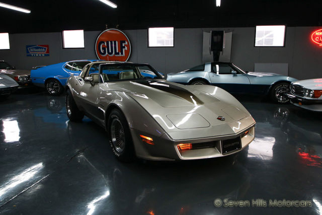 1982 Chevrolet Corvette Collector Edition - photo 2