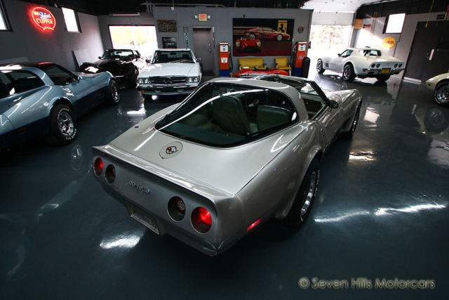 1982 Chevrolet Corvette Collector Edition - photo 4
