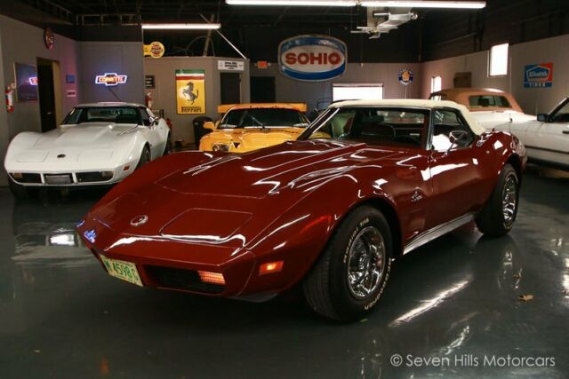 1974 Chevrolet Corvette Stingray Convertible - photo 2
