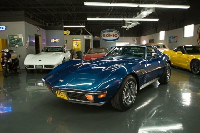 1971 Chevrolet Corvette Stingray T-Top Coupe - photo 2