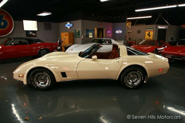 1981 Chevrolet Corvette - photo 11