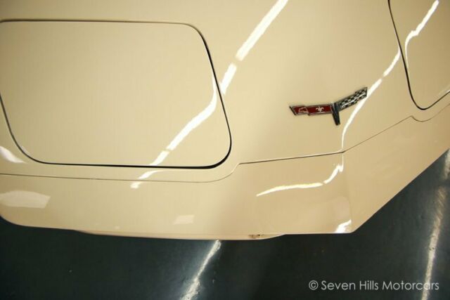 1981 Chevrolet Corvette - photo 13