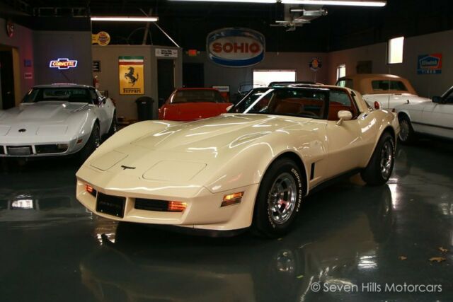1981 Chevrolet Corvette - photo 2