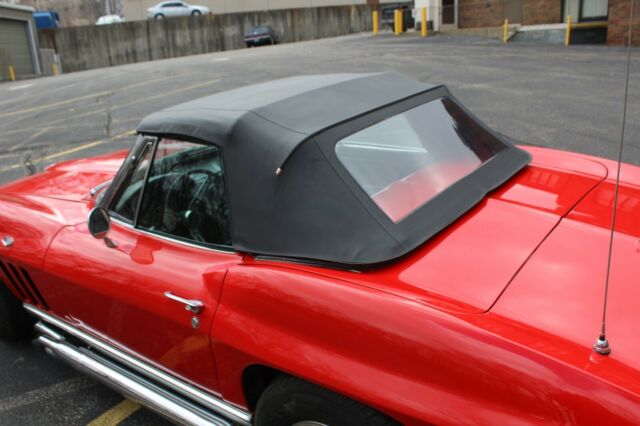 1965 Chevrolet Corvette Stingray Convertible - photo 11