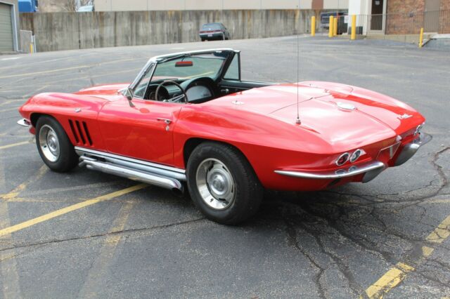 1965 Chevrolet Corvette Stingray Convertible - photo 5