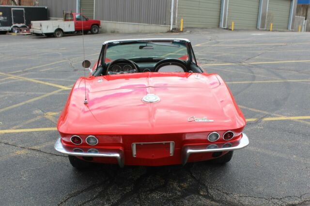 1965 Chevrolet Corvette Stingray Convertible - photo 9