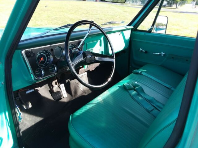 1972 Chevrolet C-10 C-20. 53k Documented OG Miles 100% OG Paint & Int. - photo 10