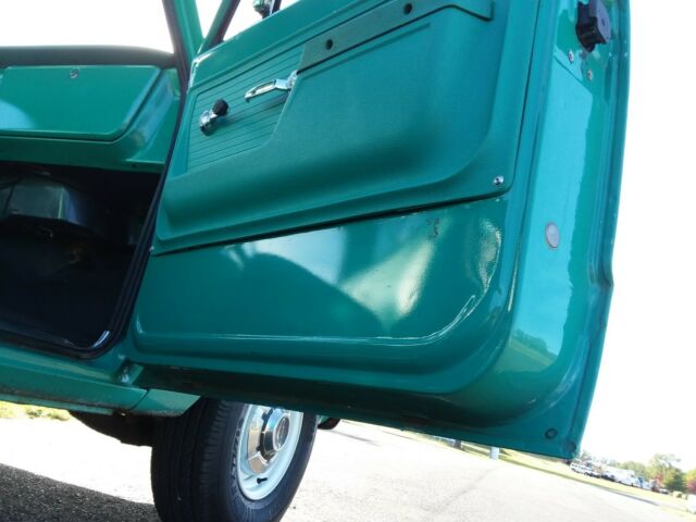 1972 Chevrolet C-10 C-20. 53k Documented OG Miles 100% OG Paint & Int. - photo 13