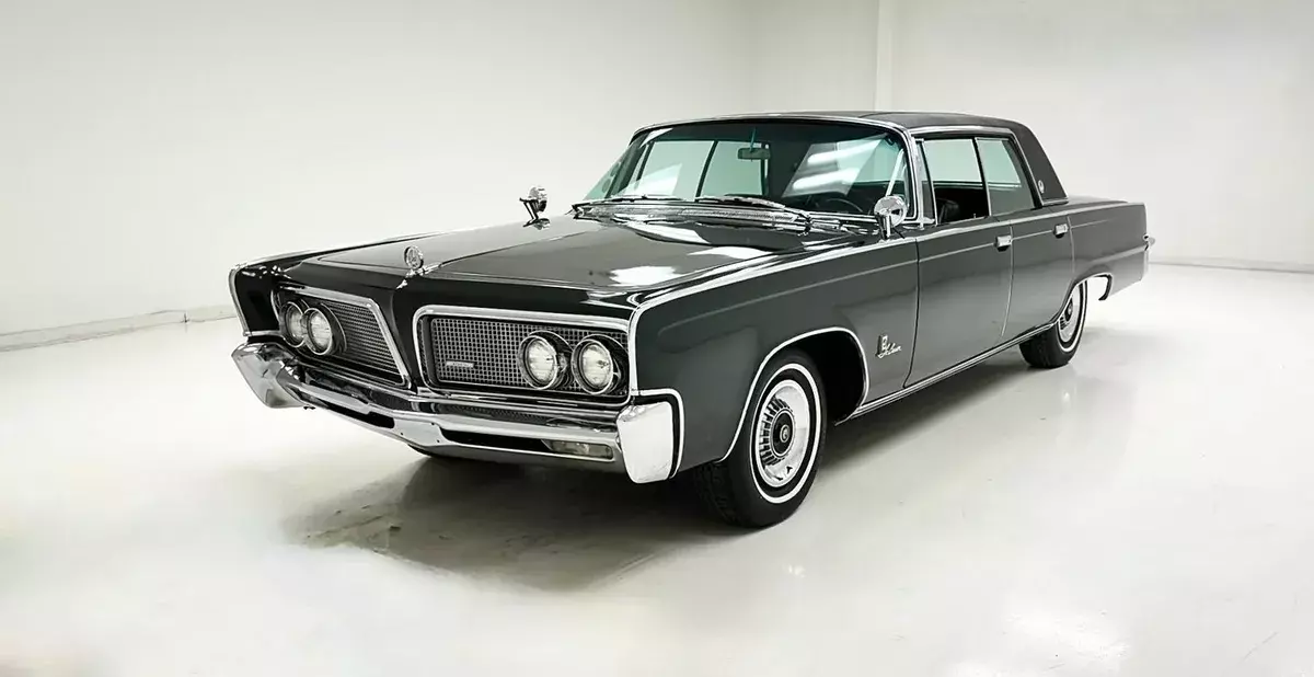 1 Family Owned/Golden Lion 413ci V8/Garage Kept/A727 Automatic/Luxury Cruiser 1964 Chrysler Imperial LeBaron 4 Door Hardtop