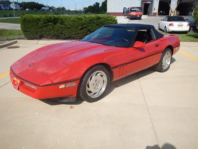 $1 NO RESERVE 1990 Bright Red Corvette Convertible 1990 Chevrolet Corvette 2dr Converti
