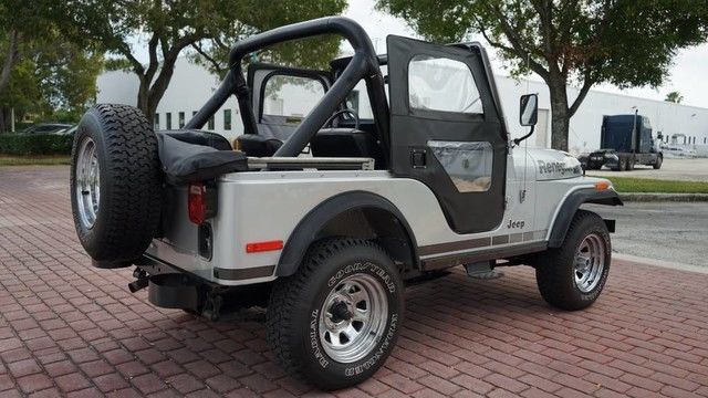 1979 Jeep CJ SILVER ANNIVERSARY SUPER RARE IN FANTASTIC SHAPE!! - photo 6