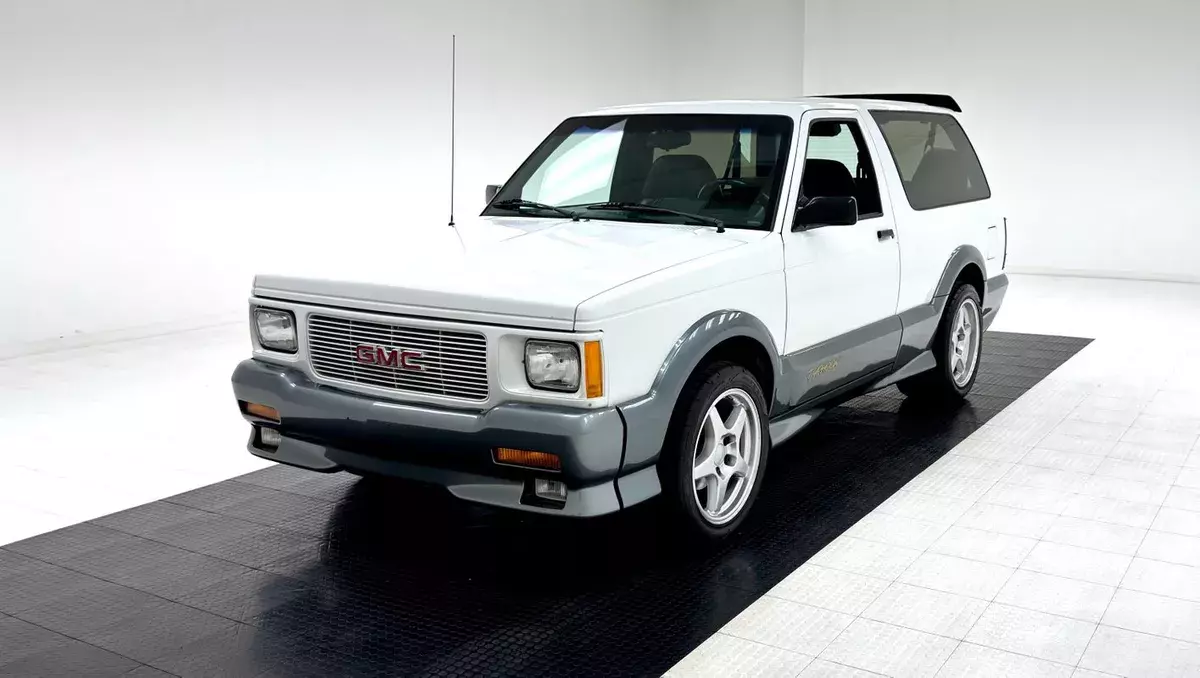 1 Of 115 In These Colors/4.3L 280hp Turbo V6/700R4 Auto/Rocket/Plush Seating 1993 GMC Typhoon