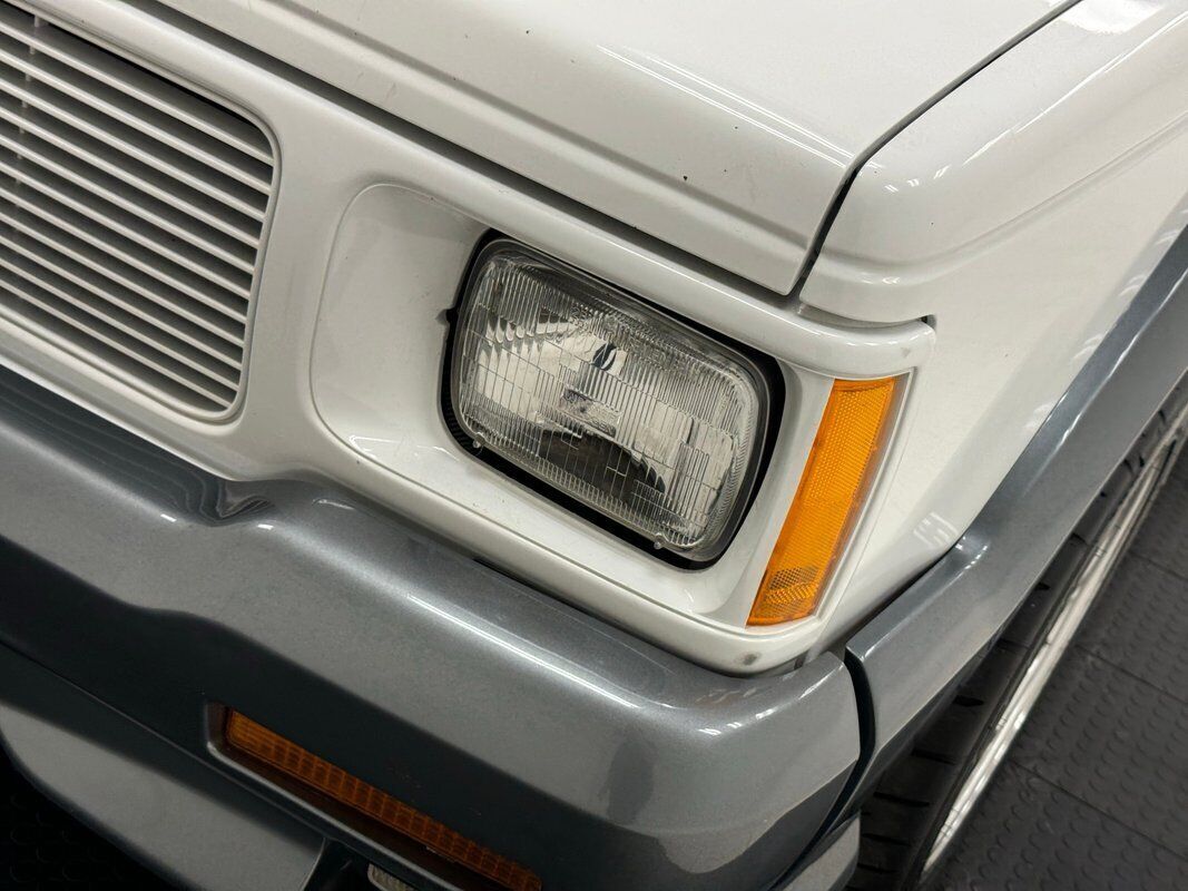 1993 GMC Typhoon - photo 10