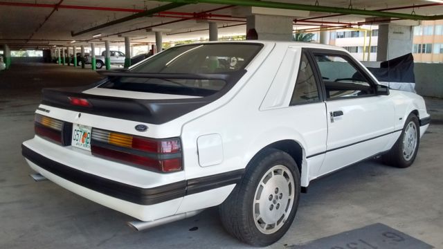 1986 Ford Mustang SVO - photo 4