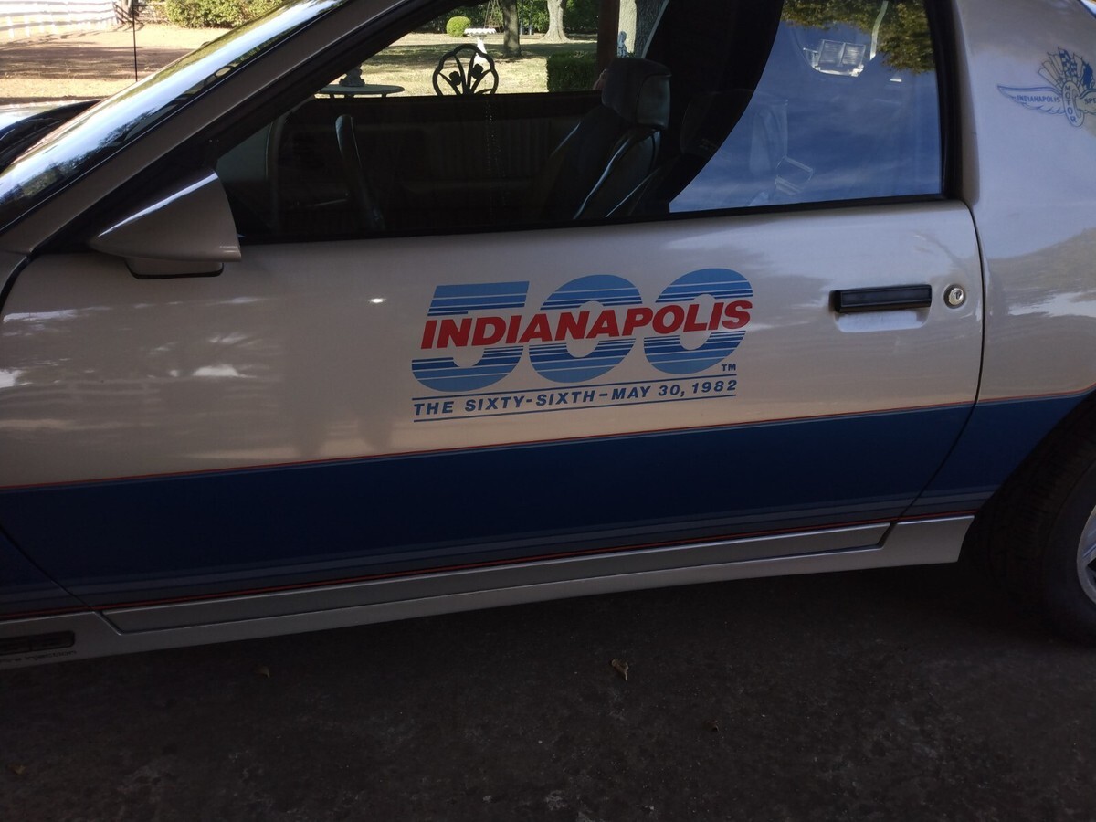1982 Chevrolet Camaro Indianapolis 500 Pace Car - photo 2