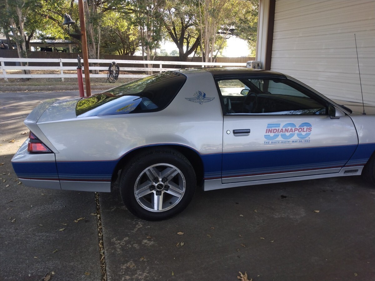 1982 Chevrolet Camaro Indianapolis 500 Pace Car - photo 9