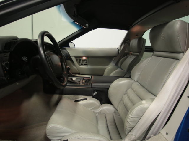 1993 Chevrolet Corvette Base Hatchback 2-Door - photo 3