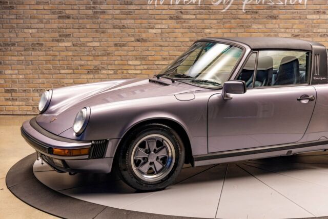 1988 Porsche 911 Targa "Commemorative Edition" - photo 11