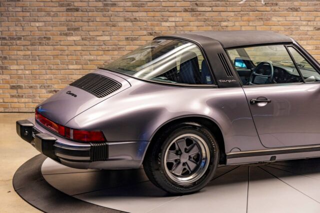 1988 Porsche 911 Targa "Commemorative Edition" - photo 13