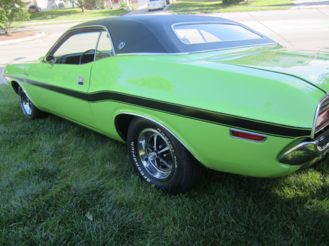 1970 Dodge Challenger R/T SE - photo 2