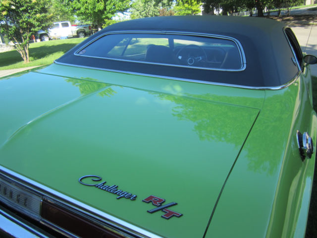 1970 Dodge Challenger R/T SE - photo 9