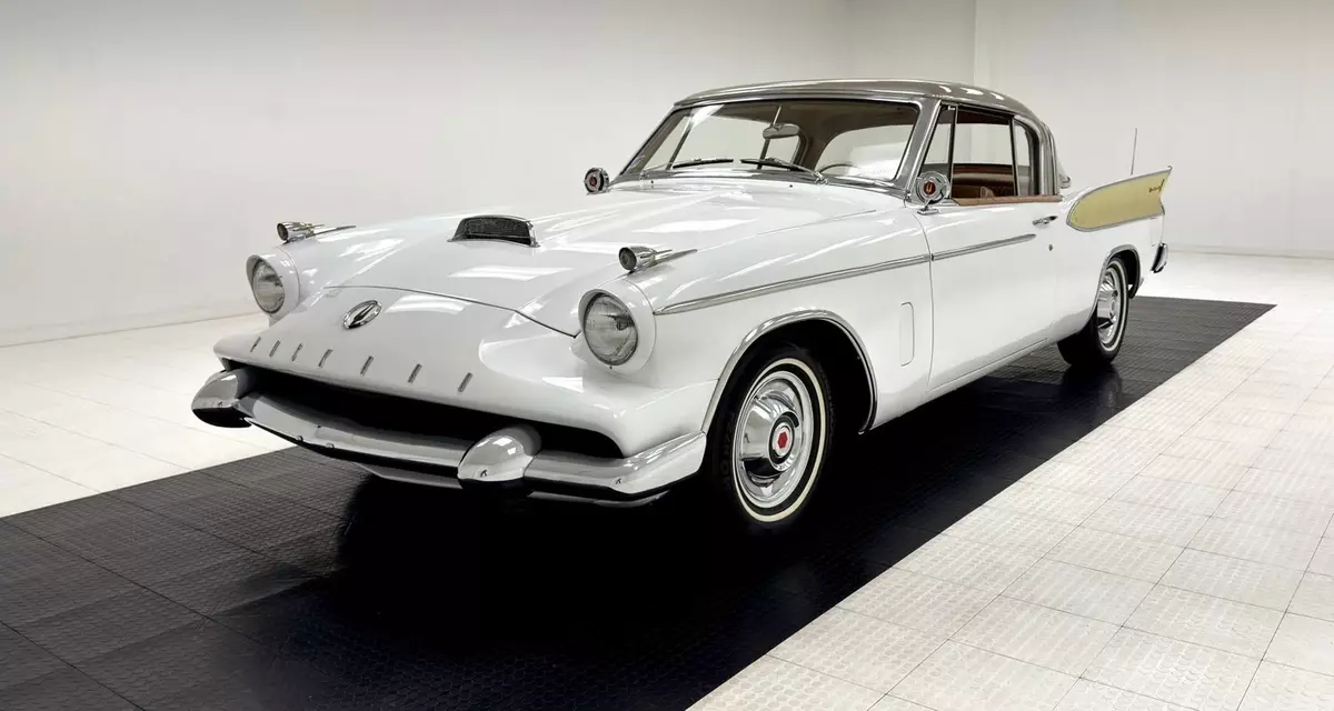 1 Of Less Than 600/Supercharged 289ci V8/Flite-O-Matic/Power Steering & Brakes 1958 Packard Hawk Sport Hardtop