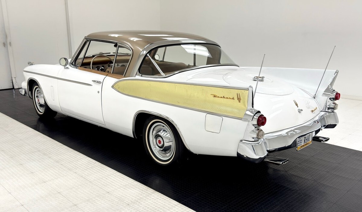 1958 Packard Hawk Sport Hardtop - photo 3