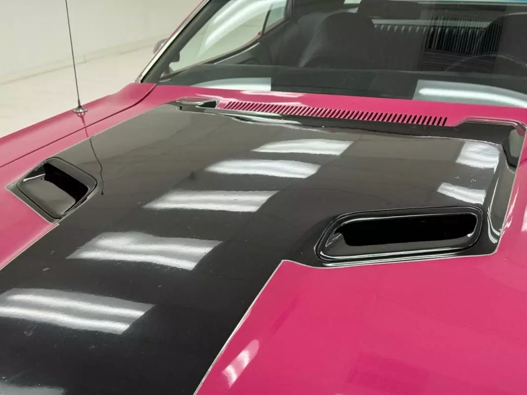1972 Dodge Challenger Hardtop - photo 11