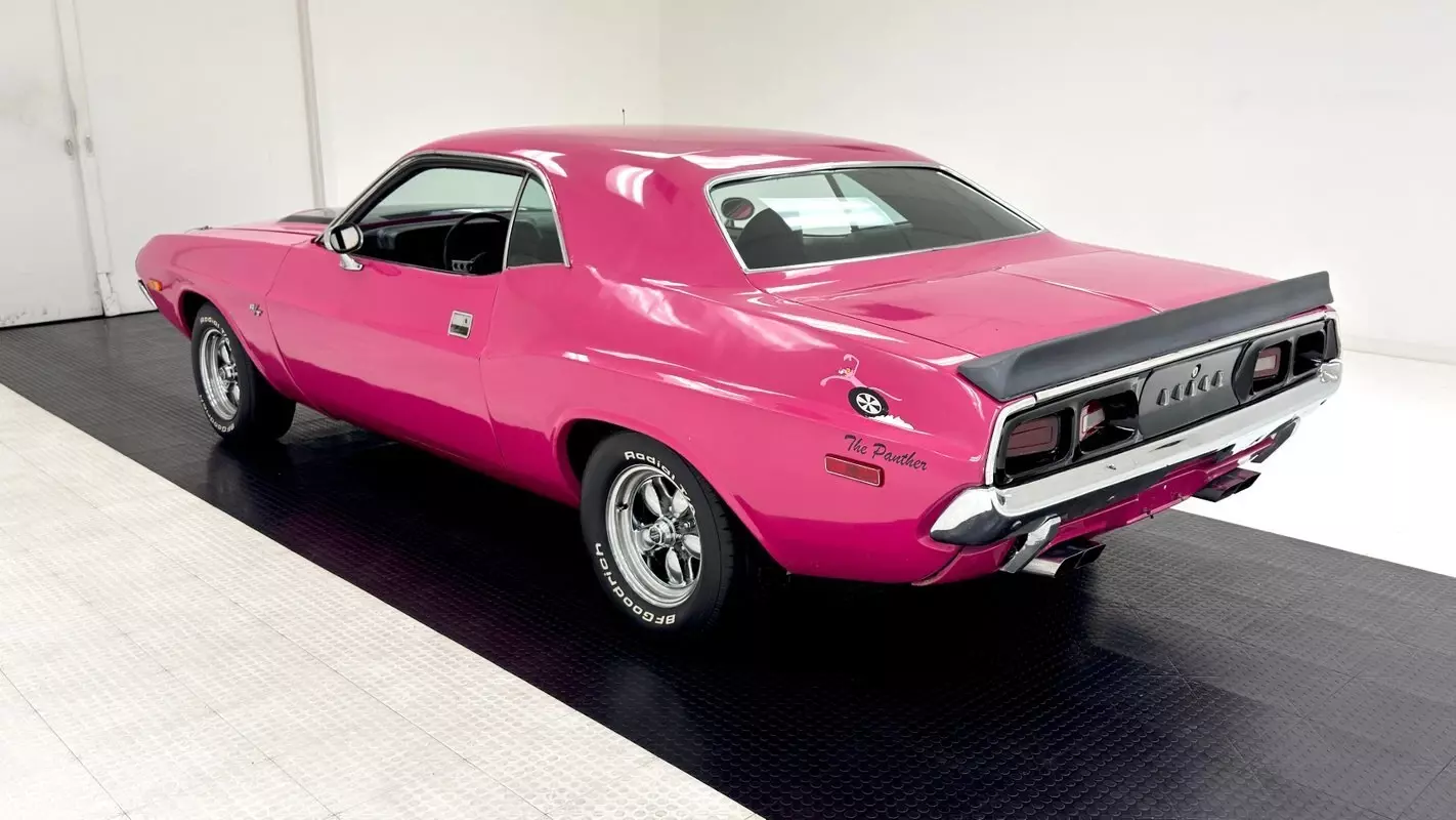1972 Dodge Challenger Hardtop - photo 3