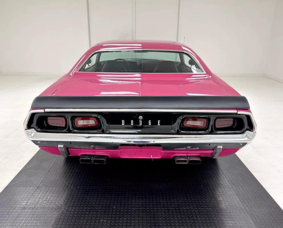 1972 Dodge Challenger Hardtop - photo 4