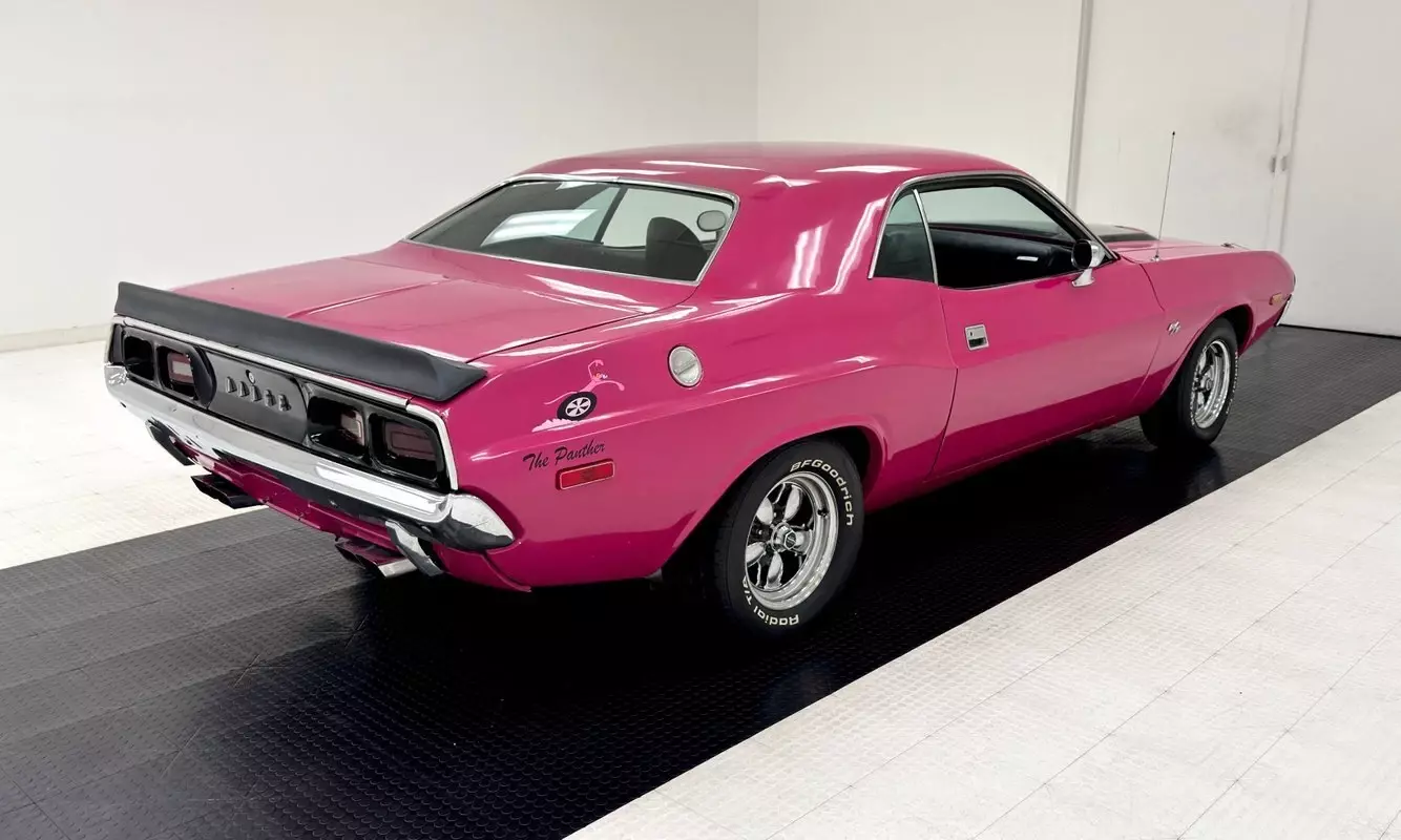 1972 Dodge Challenger Hardtop - photo 5