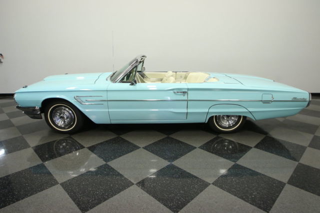 1965 Ford Thunderbird Convertible - photo 3