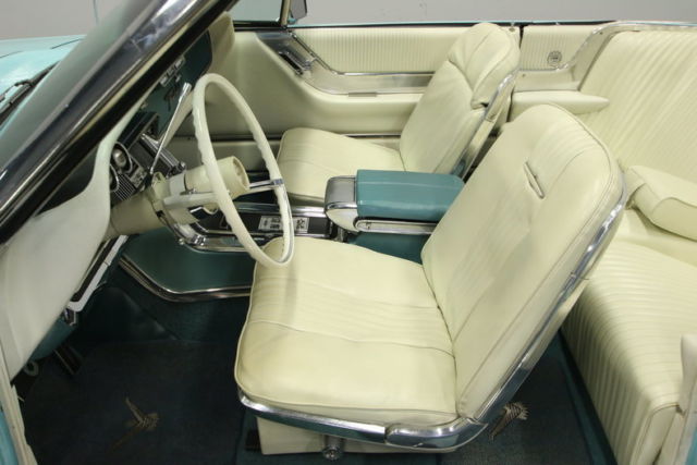 1965 Ford Thunderbird Convertible - photo 5