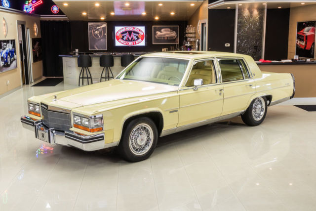1982 Cadillac Fleetwood Brougham - photo 5