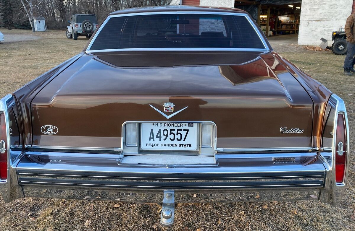 1979 Cadillac DeVille 425ci Auto A/C Power Steering & Brakes - photo 4