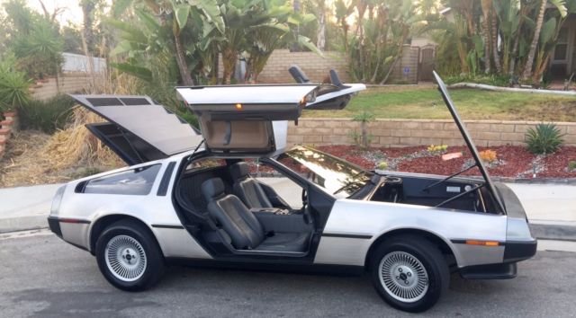 1983 DeLorean Gull-wing doors - photo 2