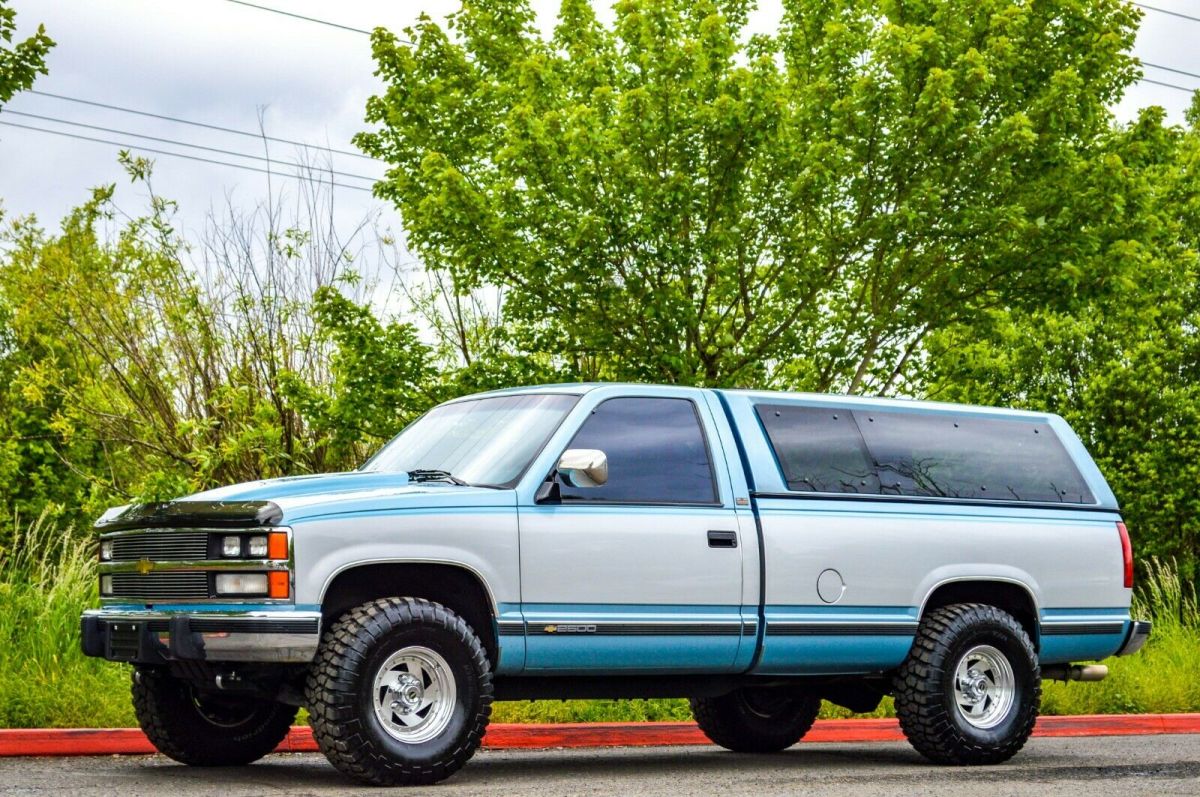 1989 Chevrolet Silverado 2500 ~ 4X4 ~ 37K MILES - photo 2