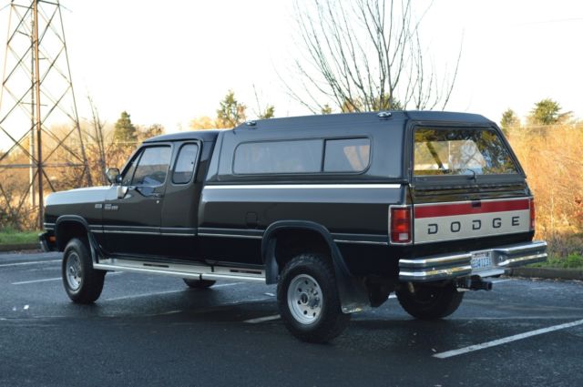 1993 Dodge Ram 2500 - photo 4