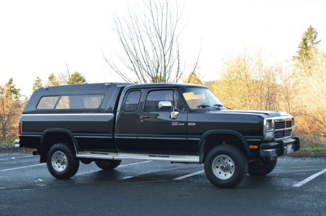 1993 Dodge Ram 2500 - photo 7