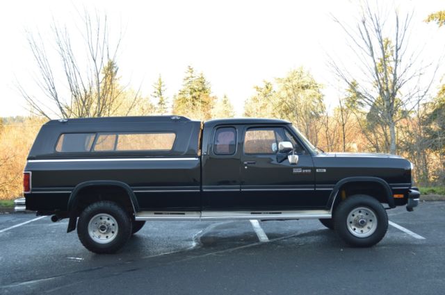 1993 Dodge Ram 2500 - photo 8