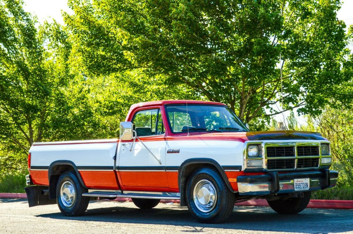 1993 Dodge Ram 2500 - photo 2