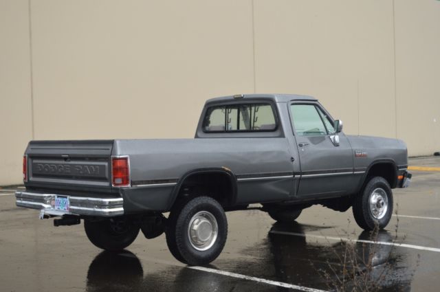 1993 Dodge Ram 2500 - photo 6